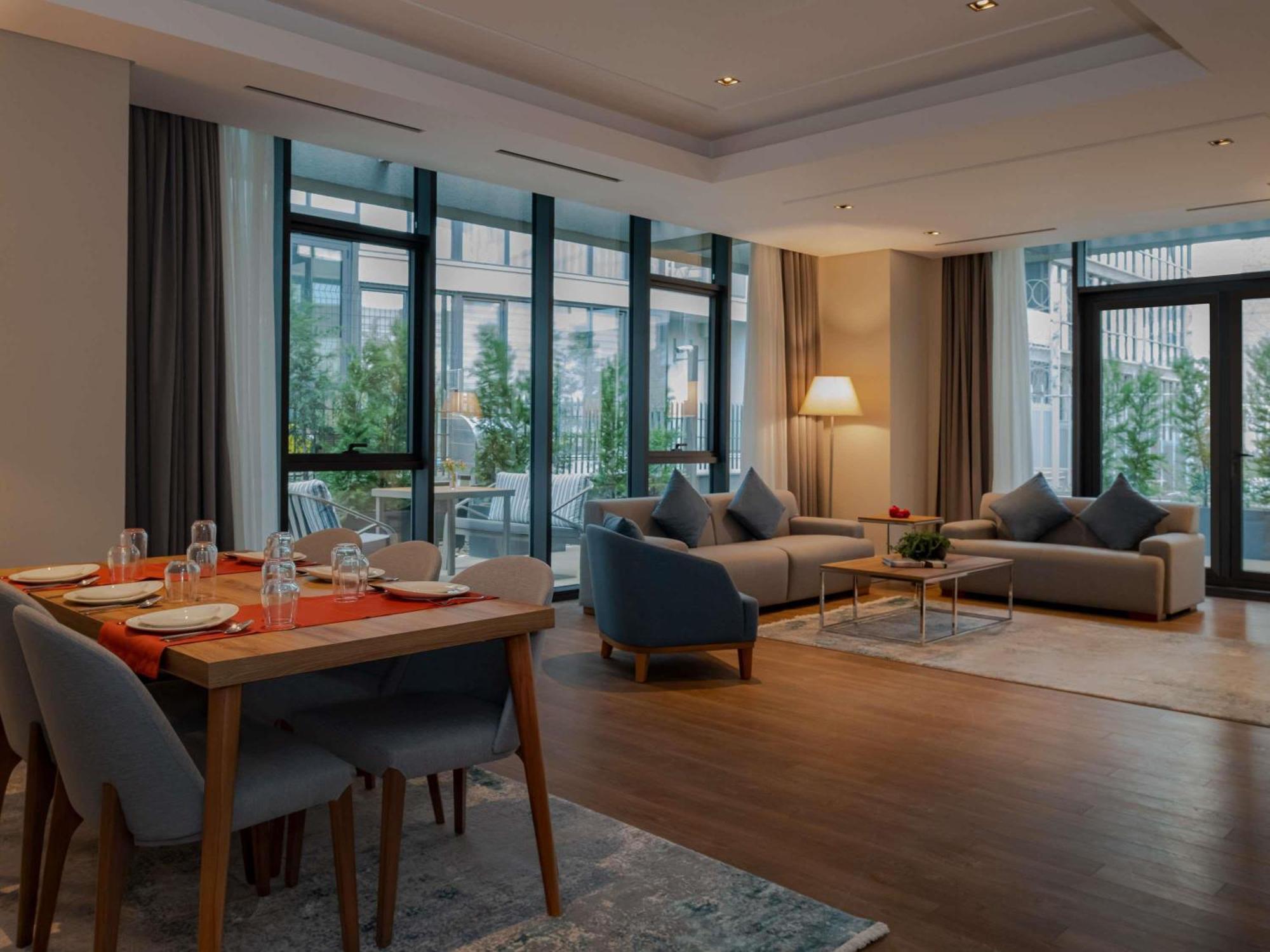Movenpick Living Istanbul West Hotel ภายนอก รูปภาพ