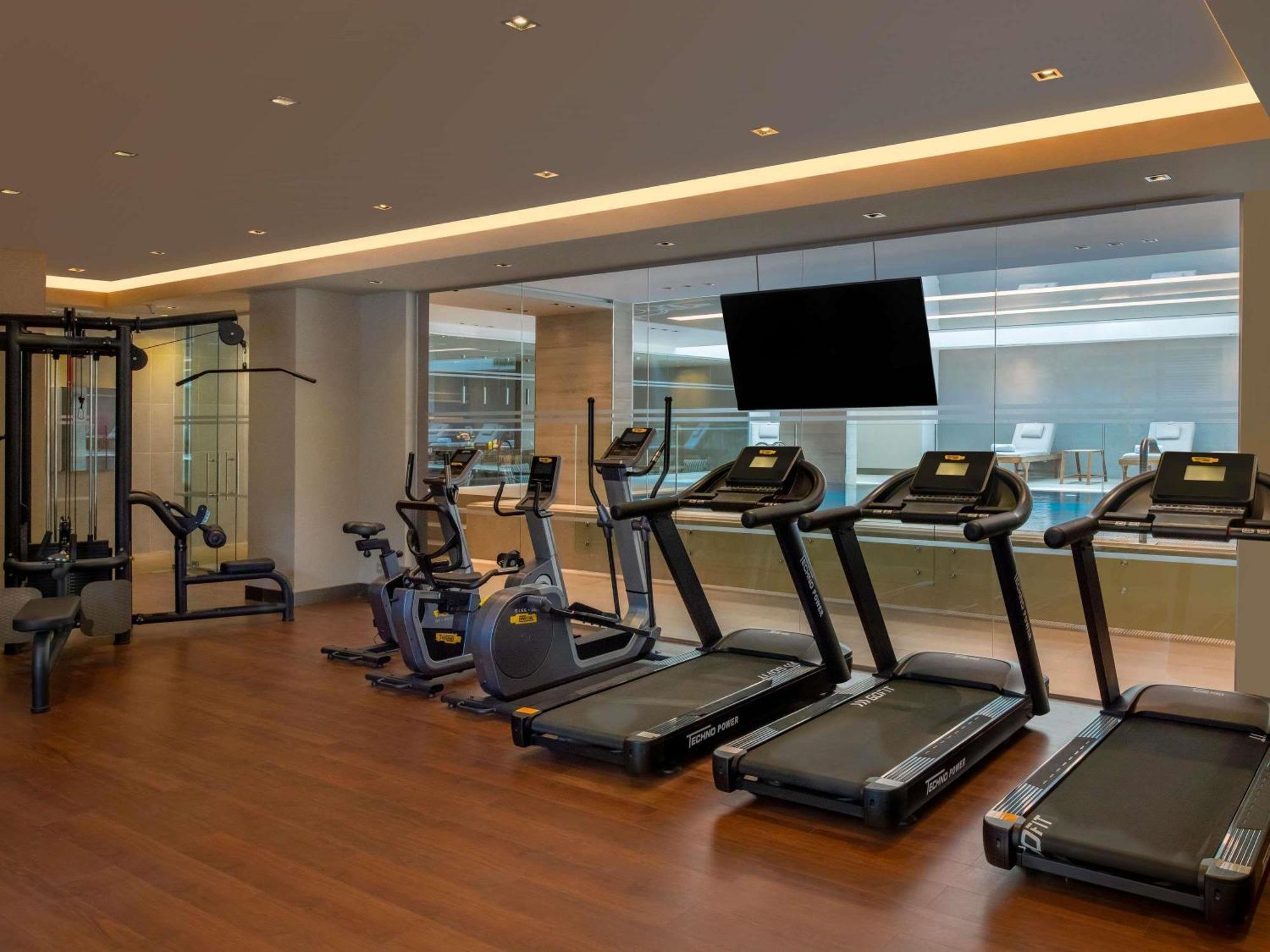 Movenpick Living Istanbul West Hotel ภายนอก รูปภาพ