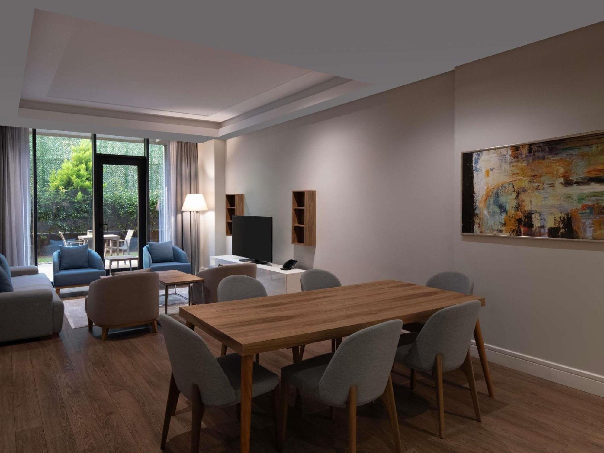 Movenpick Living Istanbul West Hotel ภายนอก รูปภาพ