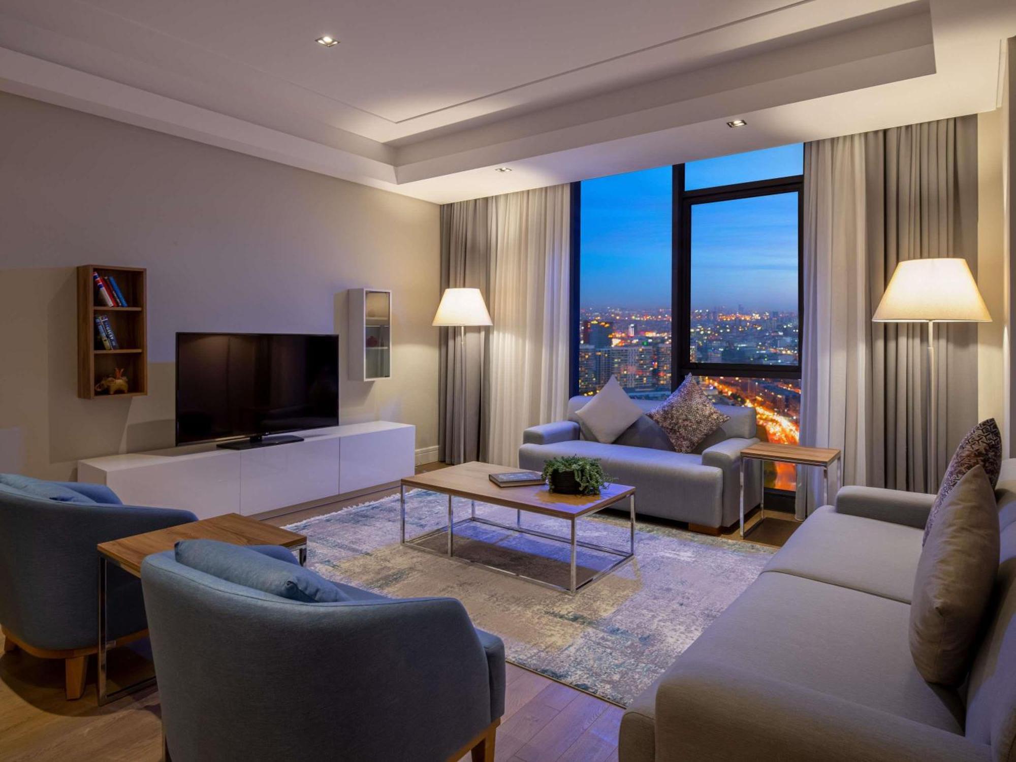 Movenpick Living Istanbul West Hotel ภายนอก รูปภาพ
